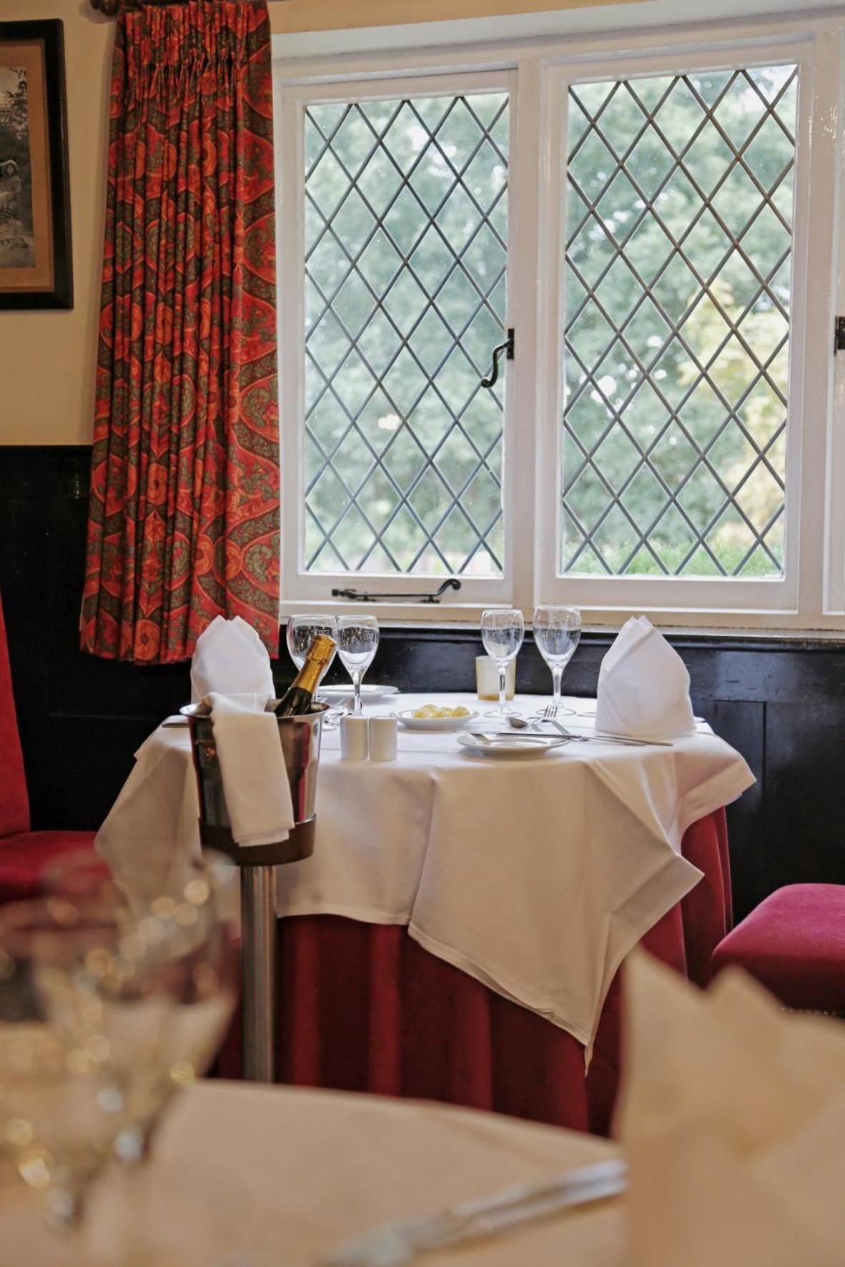The Brickwall Hotel Sedlescombe Екстериор снимка