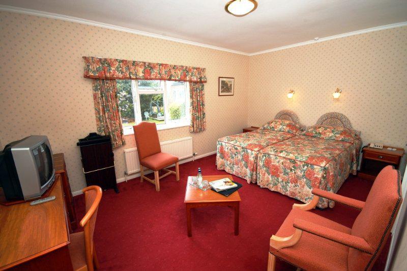 The Brickwall Hotel Sedlescombe Екстериор снимка