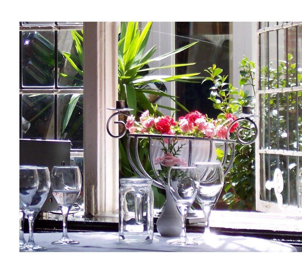 The Brickwall Hotel Sedlescombe Екстериор снимка